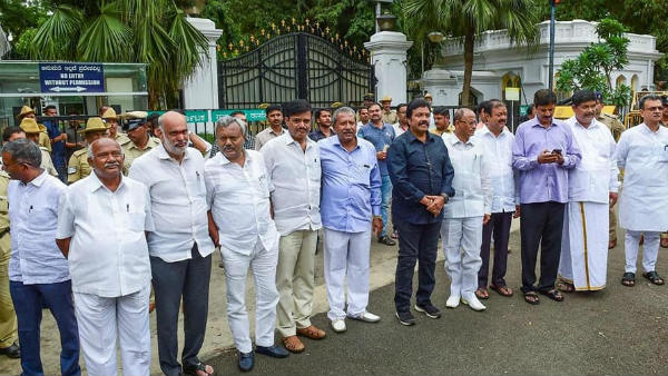 Supreme Court of India denied for emergency hearing of disqualified MLAs petition of Karnataka. Supreme Court of India denied for emergency hearing of disqualified MLAs petition of Karnataka.