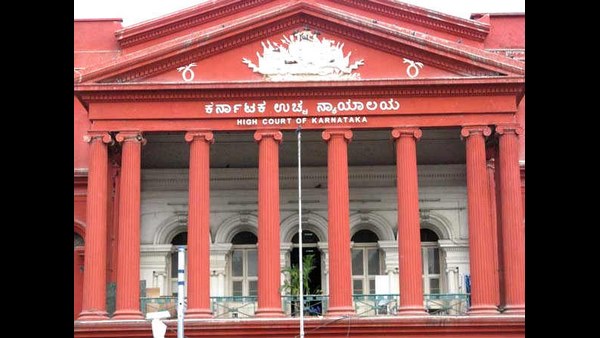 మాజీ మేయర్, రక్షణా వేదిక