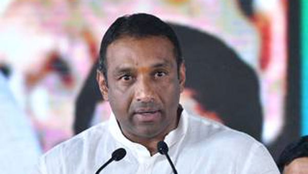 రిలయన్స్ పేరుతో భూములు కొట్టేసేందుకు టీడీపీ ప్లాన్ చేసిందన్న మంత్రి గౌతమ్ రెడ్డి