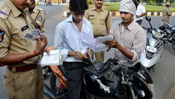 రూ.500ఫైన్ వేసిన పోలీసులు