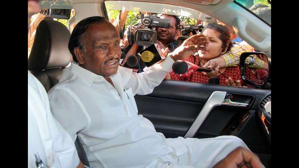 మీకు మాత్రమే అధికారమా ?