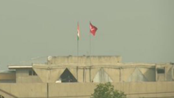 Jammu and Kashmir flag along with Tricolor atop the Civil Secretariat at Srinagar Jammu and Kashmir flag along with Tricolor atop the Civil Secretariat at Srinagar