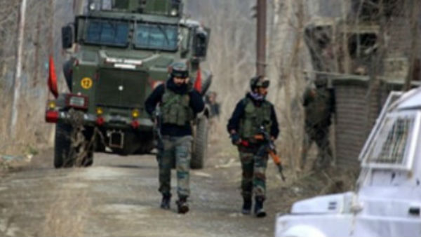 First incident of terror after Kashmir lockdown, militants kill 2 in Tral First incident of terror after Kashmir lockdown, militants kill 2 in Tral