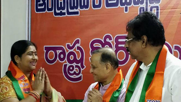 తాజా రాజకీయ పరిణామాలతో బీజేపీ నేతల్లో కొత్త జోష్ .. పార్టీలో యాక్టివ్ గా కవిత ?