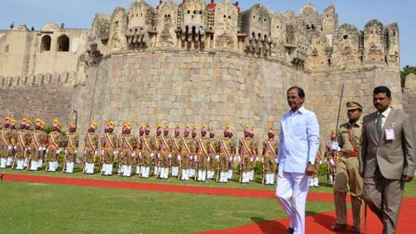 గోల్కొండ కోటలో ..