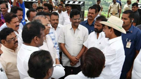 రైతాంగానికి నీళ్లు ఇవ్వడానికి కరెంట్ కోసం ఎన్ని కోట్లైనా ఖర్చు పెడతాం..!