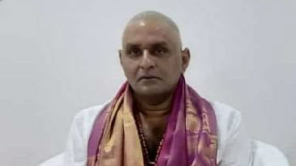 Civil Supplies Minister Kodali Nani visits Tirumala and offered prayers to Lord Balaji Civil Supplies Minister Kodali Nani visits Tirumala and offered prayers to Lord Balaji