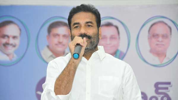 అసెంబ్లీలోనూ వివాదాస్పద వ్యాఖ్యలు