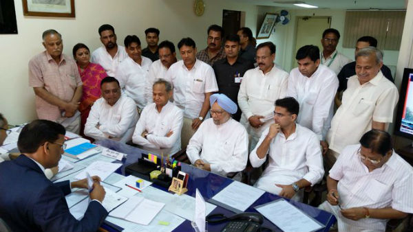 Former PM Manmohan Singh files Rajya Sabha nomination from Rajasthan Former PM Manmohan Singh files Rajya Sabha nomination from Rajasthan