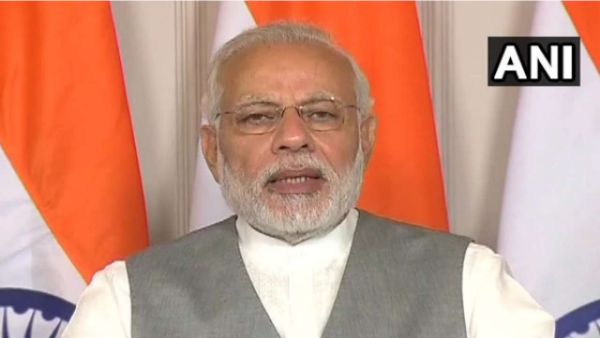 కర్ర విరగకుండా పామును చంపిన మోడీ