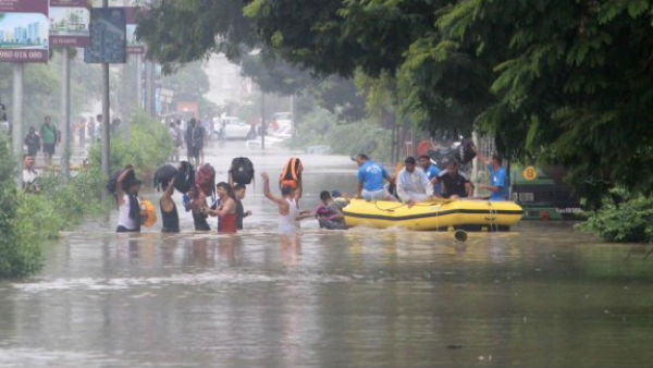 rain effect in south states.. in sangli boat collapse, 9 dead rain effect in south states.. in sangli boat collapse, 9 dead