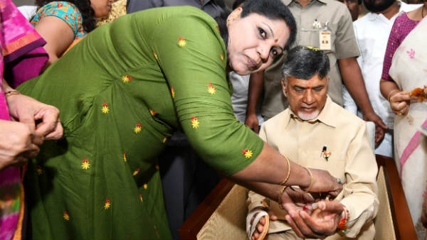లెఫ్టిస్ట్ అనిపించుకున్న చంద్రబాబు..