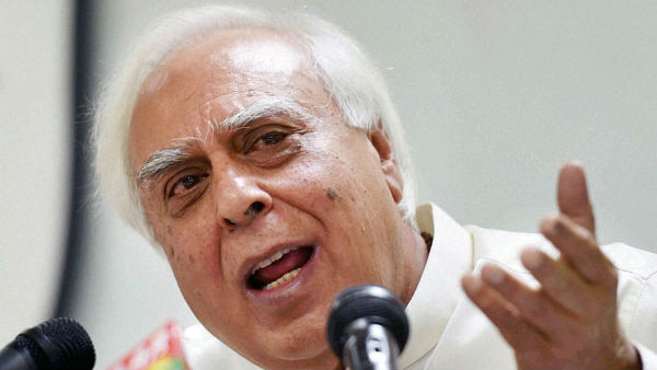 సంచలనం చేసేందుకే...