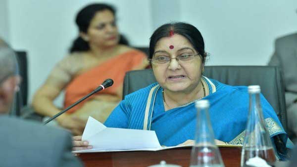 ఆర్ఎస్ఎస్ నేపథ్యం గల కుటుంబం నుంచి..