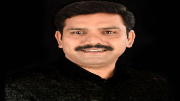 Karnataka CM BS Yediyurappa Son Vijayendra made a mockery in the time of of Jaitley condolence Karnataka CM BS Yediyurappa Son Vijayendra made a mockery in the time of of Jaitley condolence