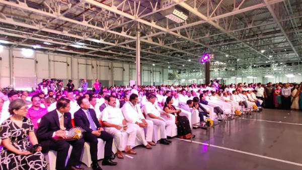అక్కడా లోకేశ్ ను వదల్లేదుగా..