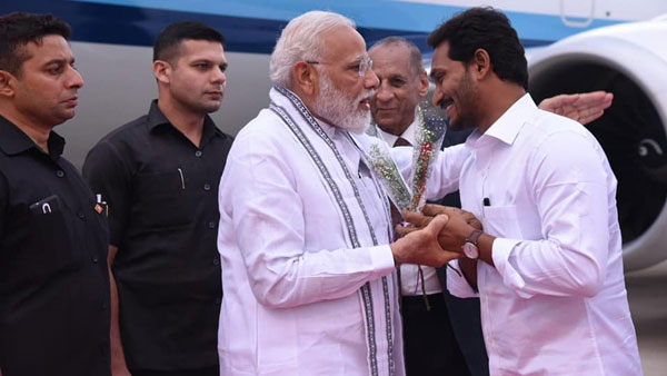 రాజకీయంగానూ ఓపెన్ అవుతారా..
