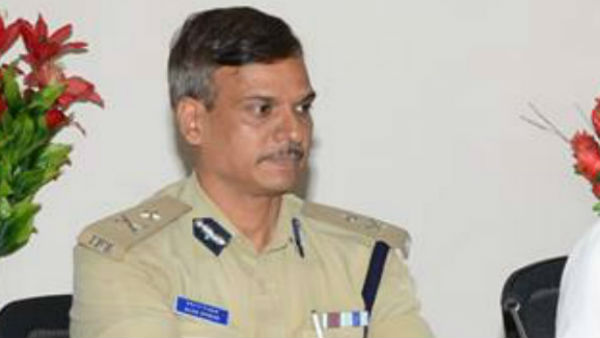 ఆయనకు అన్నీ తెలుసు ?