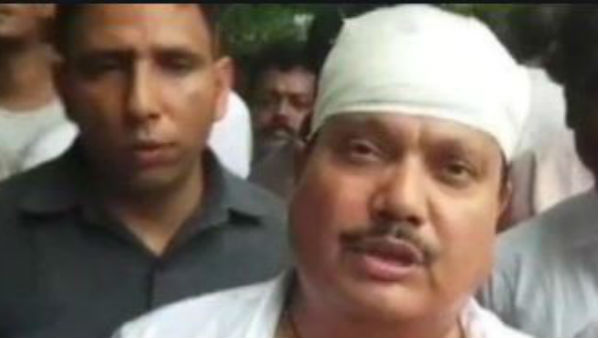 బెంగాల్లో ఇరు పార్టీల మధ్య ముదిరిన ఘర్షణలు