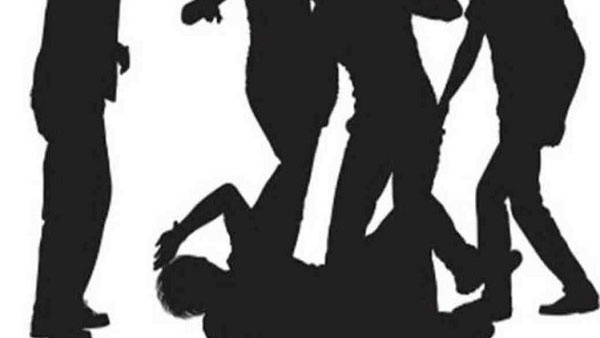 Thieves tried to murder SI in Hyderabad outskirts. Thieves tried to murder SI in Hyderabad outskirts.