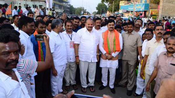 టీడీపీ క్యాడర్ సహాయంతో బలోపేతం..