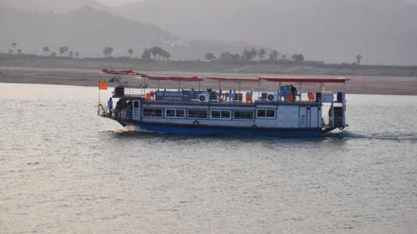 బోటు యజమాని వెంకటరమణ అరెస్ట్