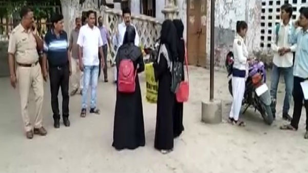 College bans entry of girl students wearing burqa in UPs Firozabad College bans entry of girl students wearing burqa in UPs Firozabad