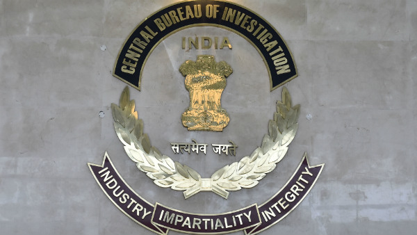 IMA scam 4 name missing in CBI charge sheet in Karnataka IMA scam 4 name missing in CBI charge sheet in Karnataka