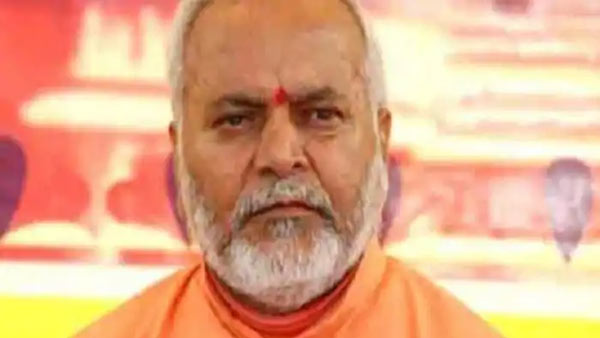 న్యాయ కళాశాలకు డైరెక్టర్ గా ఉంటూ..