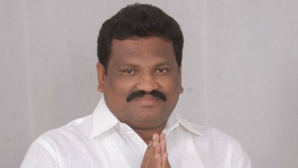 నడిరోడ్ మీద ఎమ్మెల్యే కొడుకు పుట్టిన రోజు ..