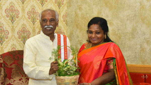 Himachal Governor Bandaru Dattatraya met Governor of Telangana Tamilisai Soundarrajan at Raj Bhavan Himachal Governor Bandaru Dattatraya met Governor of Telangana Tamilisai Soundarrajan at Raj Bhavan