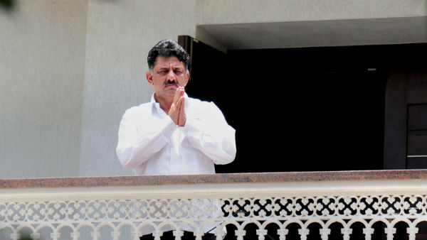 విశాలక్షి దేవి ఎవరు ?