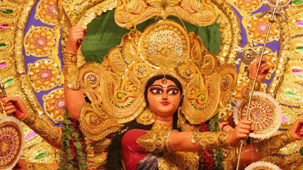 golden durga for Dussehra ... Made in kolkata with 50 kg of gold golden durga for Dussehra ... Made in kolkata with 50 kg of gold