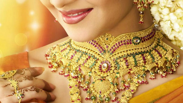 మోనిటరీ పాలసీలపై అనుకూల ప్రకటన