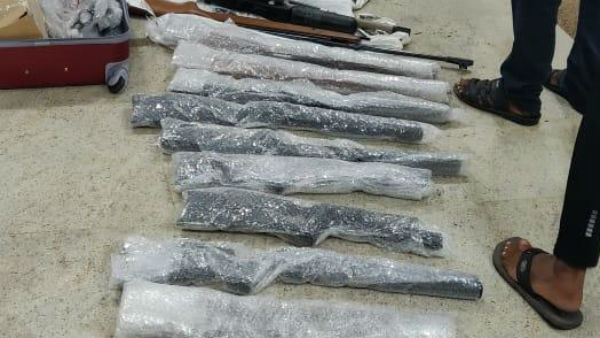 23 guns seized at Madurai airport in Tamil Nadu 23 guns seized at Madurai airport in Tamil Nadu