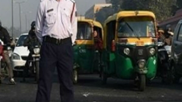 ఆటో డ్రైవర్కు రూ.32.500