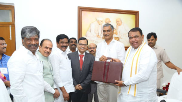 బకాయిల చెల్లింపే తొలి ప్రాధాన్యత అన్న కేసీఆర్ .. ఇరకాటంలో హరీష్