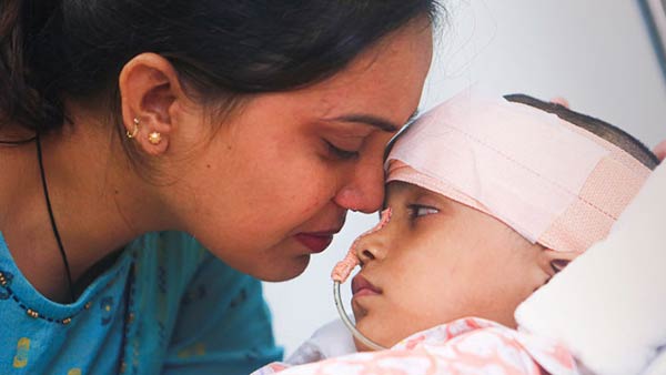 Drishti Is Slowly Losing Her Eyesight due to Brain tumor Drishti Is Slowly Losing Her Eyesight due to Brain tumor