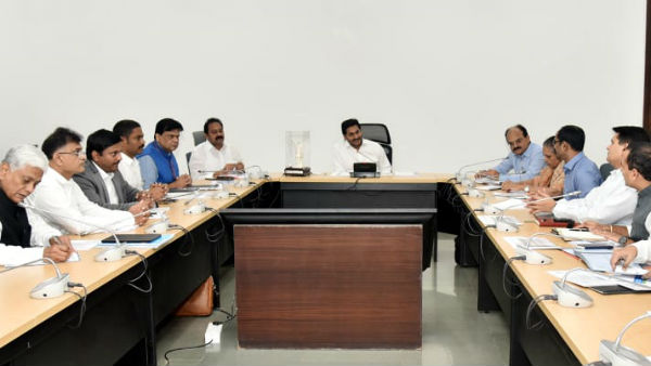 ప్రభుత్వ వైద్యుల ప్రైవేట్ ప్రాక్టిస్ నిషేధం