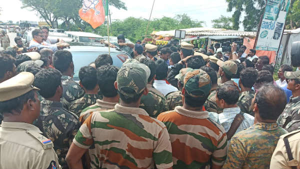 police arrested Kanna .. Kanna fires on ycp government police arrested Kanna .. Kanna fires on ycp government