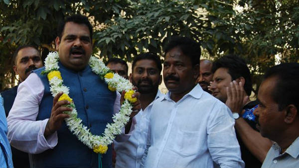 చక్రం తిప్పిన మంత్రి