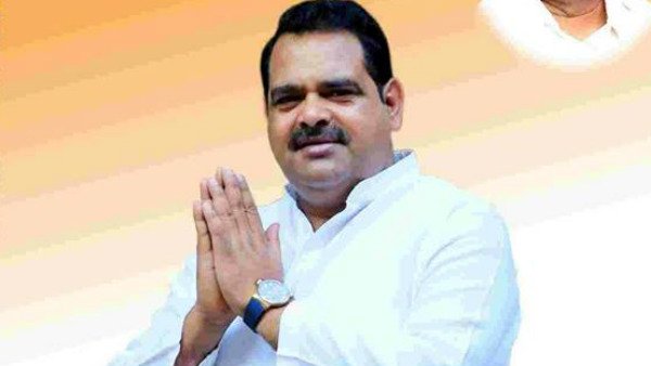 గాలి బ్రదర్స్ దెబ్బ