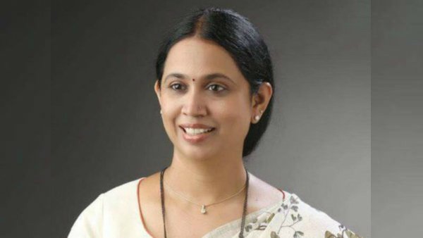 డీకే సన్నిహితురాలు