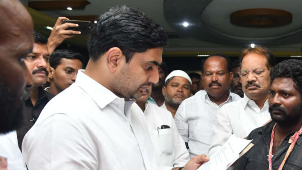 అచ్చోసిన ఆంబోతుల్లా ప్రజలమీద పడి రాక్షసత్వాన్ని ప్రదర్శిస్తున్నారు వైసీపీ నేతలు అని లోకేష్ మండిపాటు