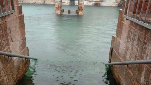 Flash floods hit five mandals in Kurnool district, mahanandi temple is submerged Flash floods hit five mandals in Kurnool district, mahanandi temple is submerged