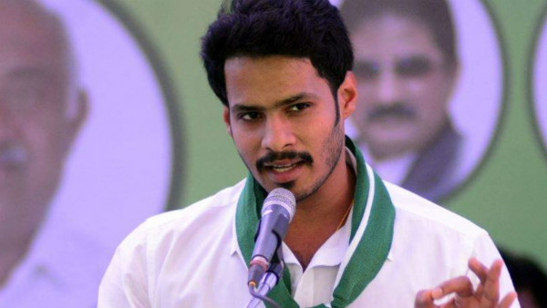 సీన్ రివర్స్