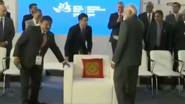 Narendra Modi declined a sprawling sofa kept specially for him Narendra Modi declined a sprawling sofa kept specially for him