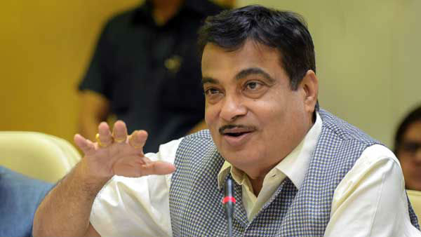 No ban on Petrol and diesel vehicles, calrifies Nitin Gadkari No ban on Petrol and diesel vehicles, calrifies Nitin Gadkari