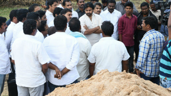 ప్రభుత్వం నిర్ణయించిన ధరకు ఇసుక దొరకటం లేదన్న పవన్