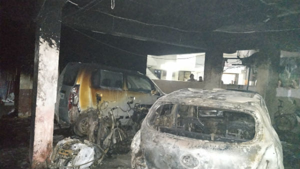 apartment ganesh mandapam fire accident 2 cars 10 bikes broke out apartment ganesh mandapam fire accident 2 cars 10 bikes broke out
